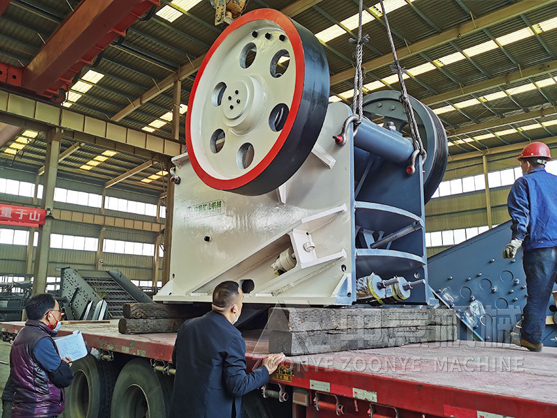 固廢破碎分揀生產(chǎn)線(xiàn)破碎機(jī)實(shí)地工廠(chǎng)圖片